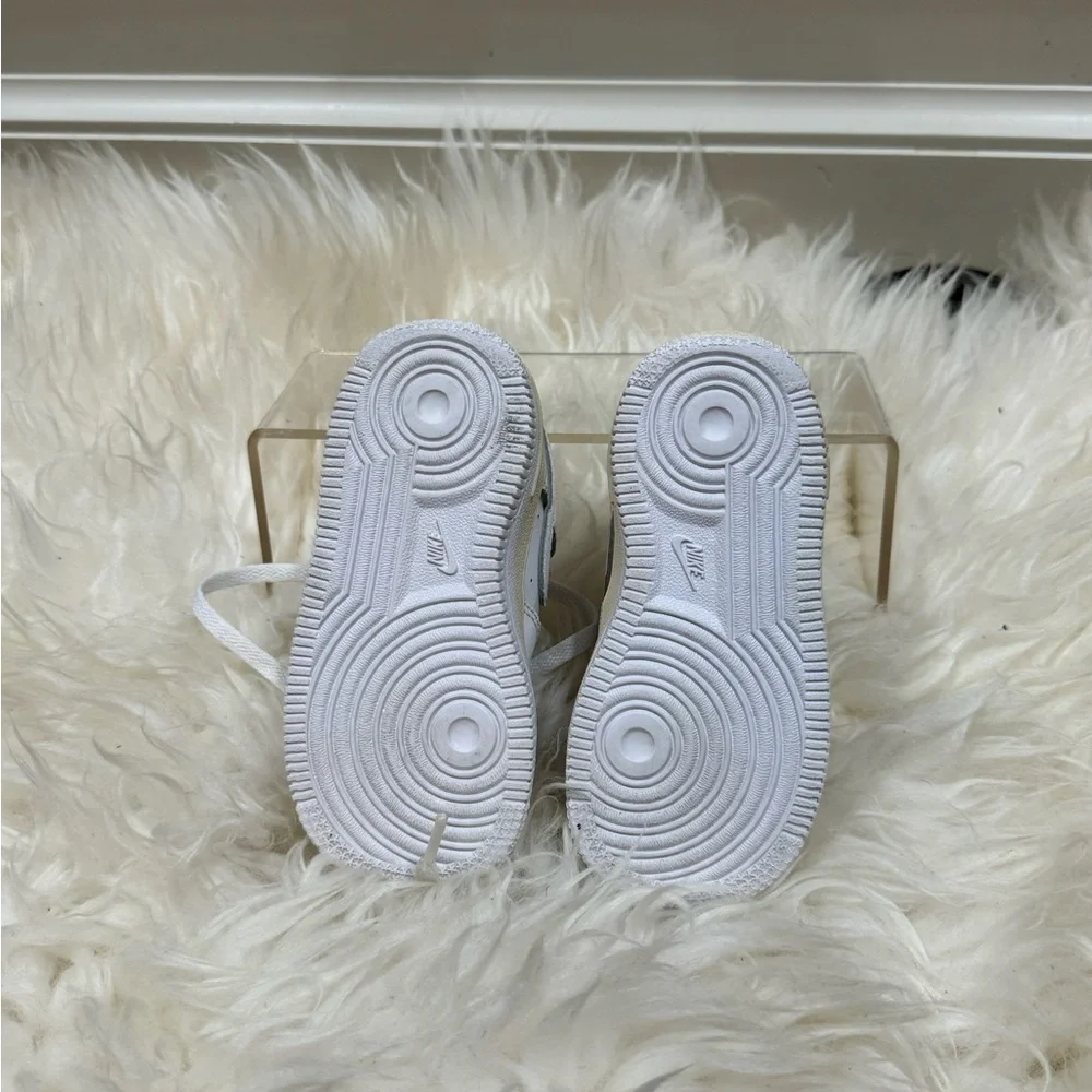 Children white Nike